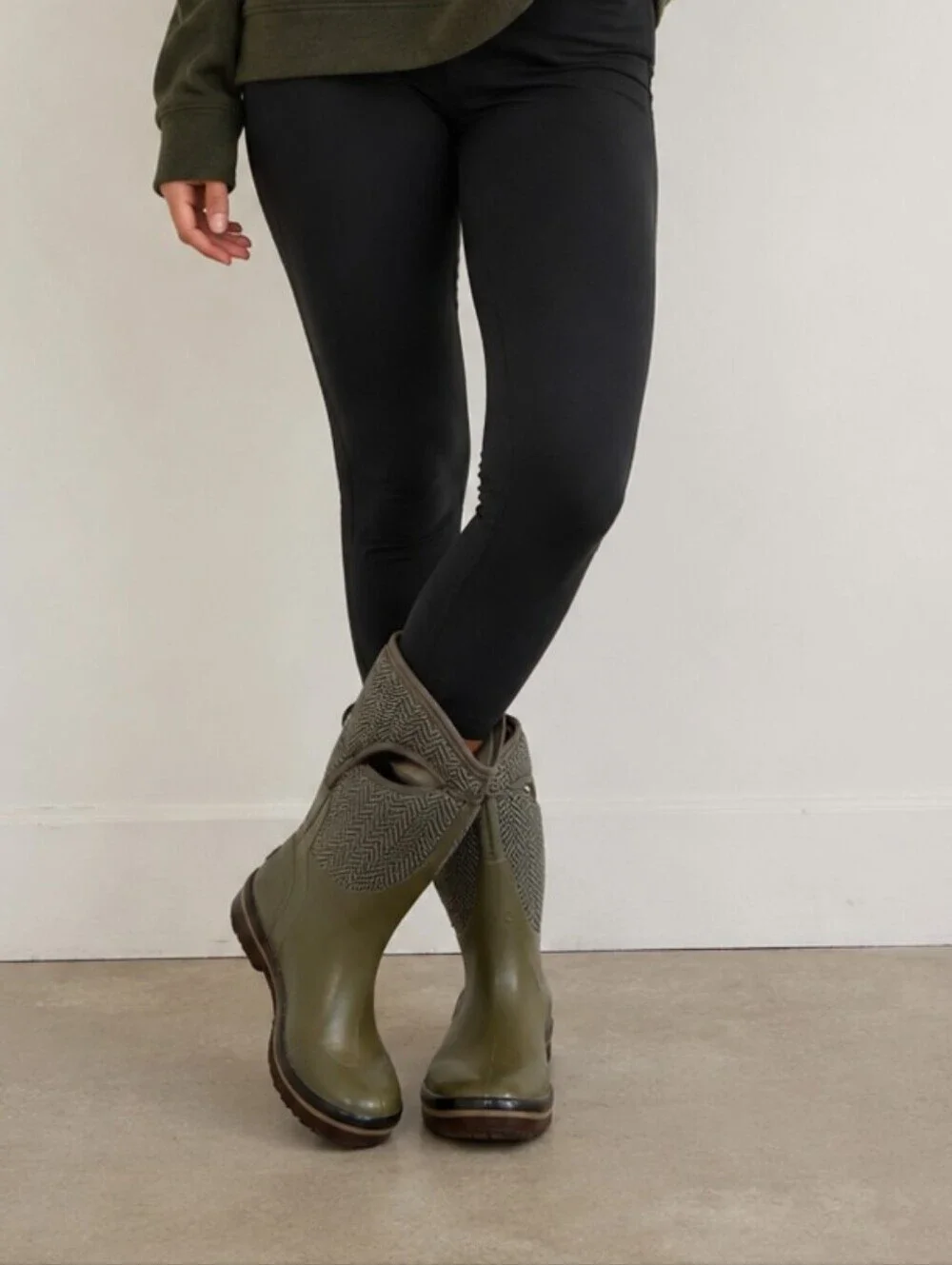 Bogs Plimsoll Herringbone Mid Insulated Boots Olive Green Women's